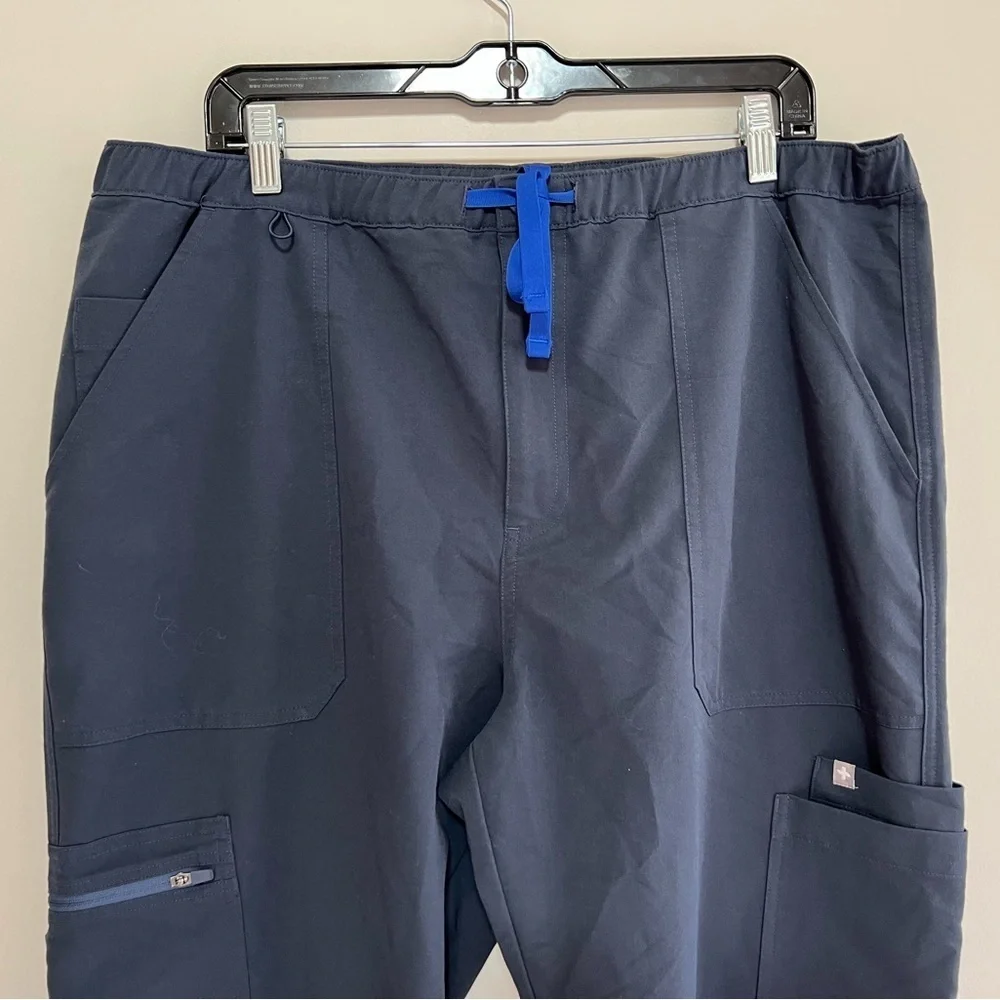 FIGS Men’s Cairo Cargo Straight Leg Scrub Pants RARE Dusty Blue PO# 2359, XL